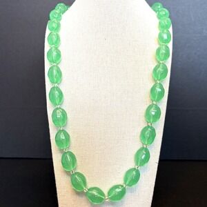 Vintage Joan Rivers Green Chunky Acrylic Lucite Necklace Bohemian Retro 29"